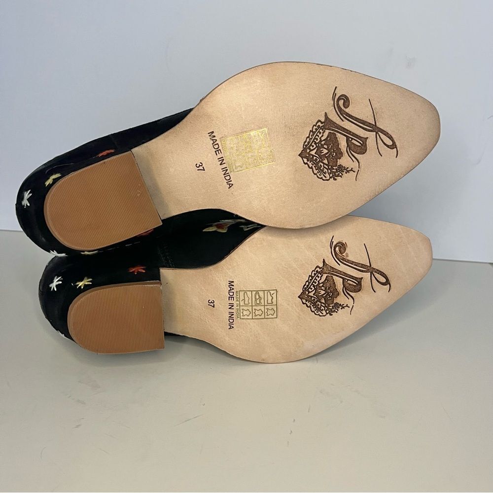 Free People Bowers Suede Embroidered Western Boots in Black‎ Size 6.5 (37) NWOB - Picture 15 of 16